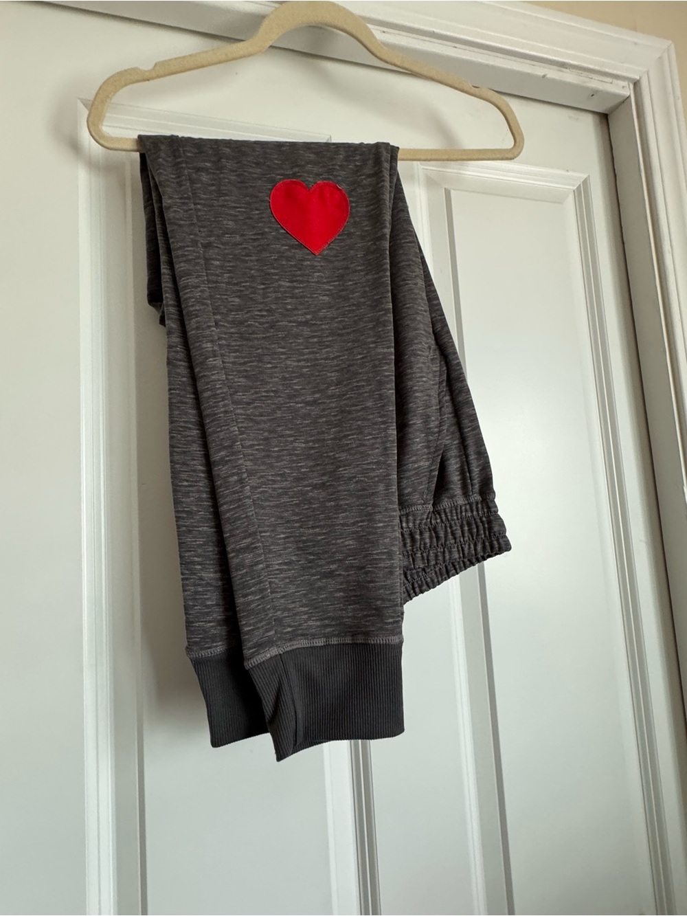 Lularoe Small Grey Gray With Red Heart Both Knees Valentine Love Jax Joggers
